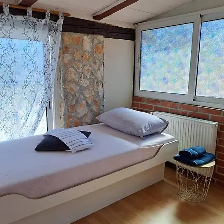 Azzuro Apartment